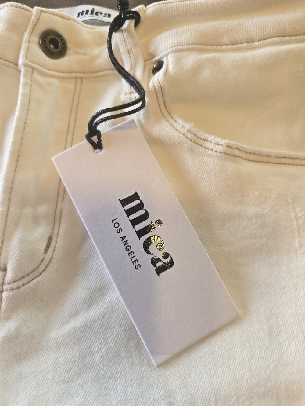 MICA Women's Straight Leg Jeans in Cream - NEW/TAGS Mid-Rise Fit lots of stretch - Picture 11 of 13